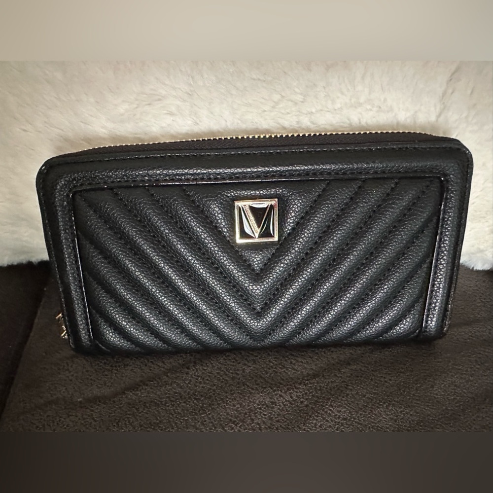 Victoria’s Secret wallet